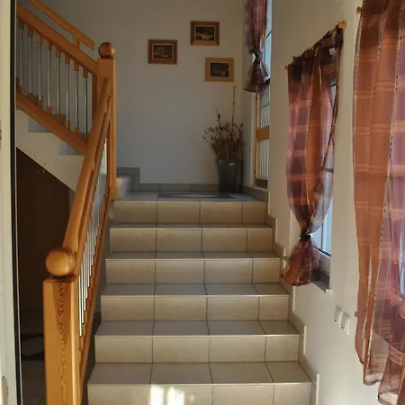 بيت ضيافة Cater 3*