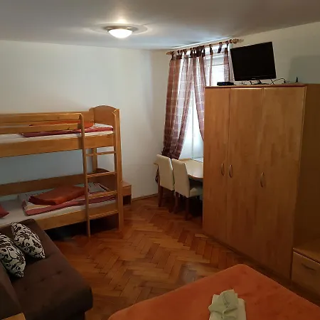 卡特尔旅馆 招待所 3*